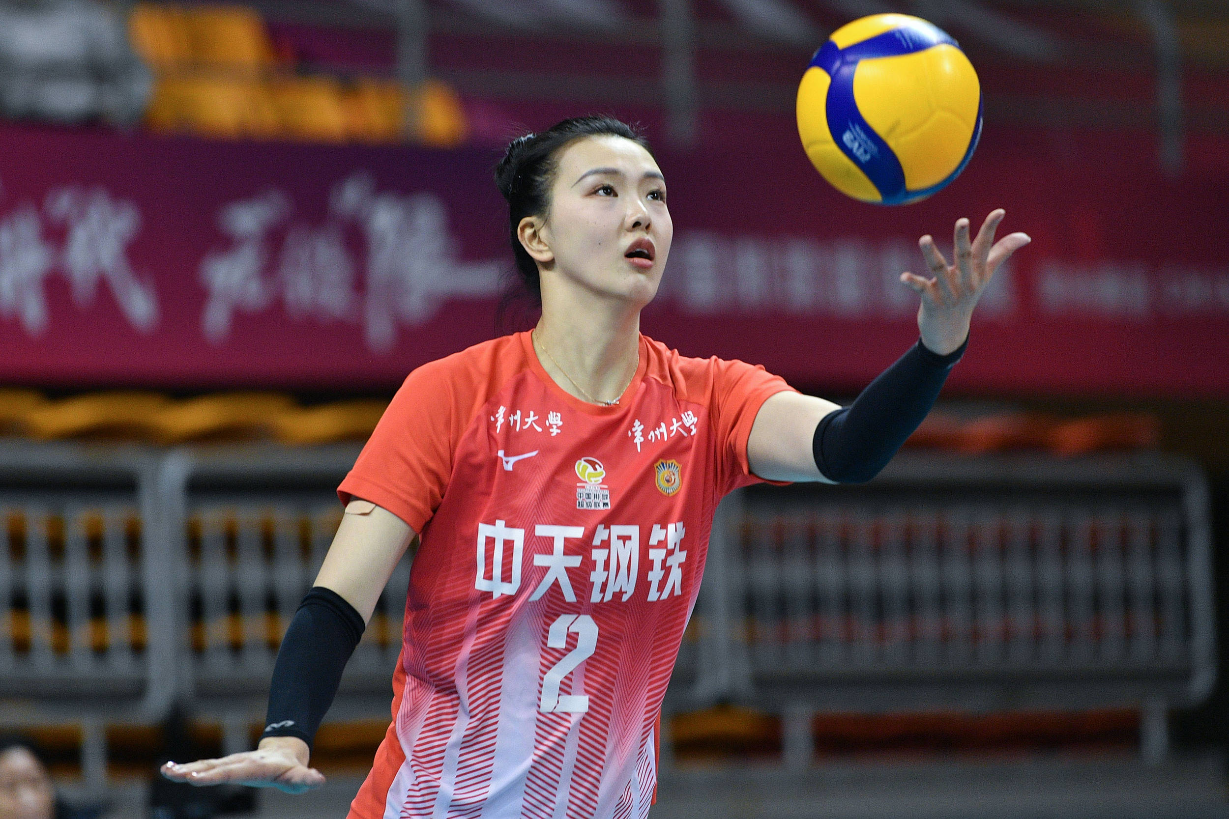 深一度|老将张常宁<strong></p>
<p>链币世界</strong>,排球征途迎风而上