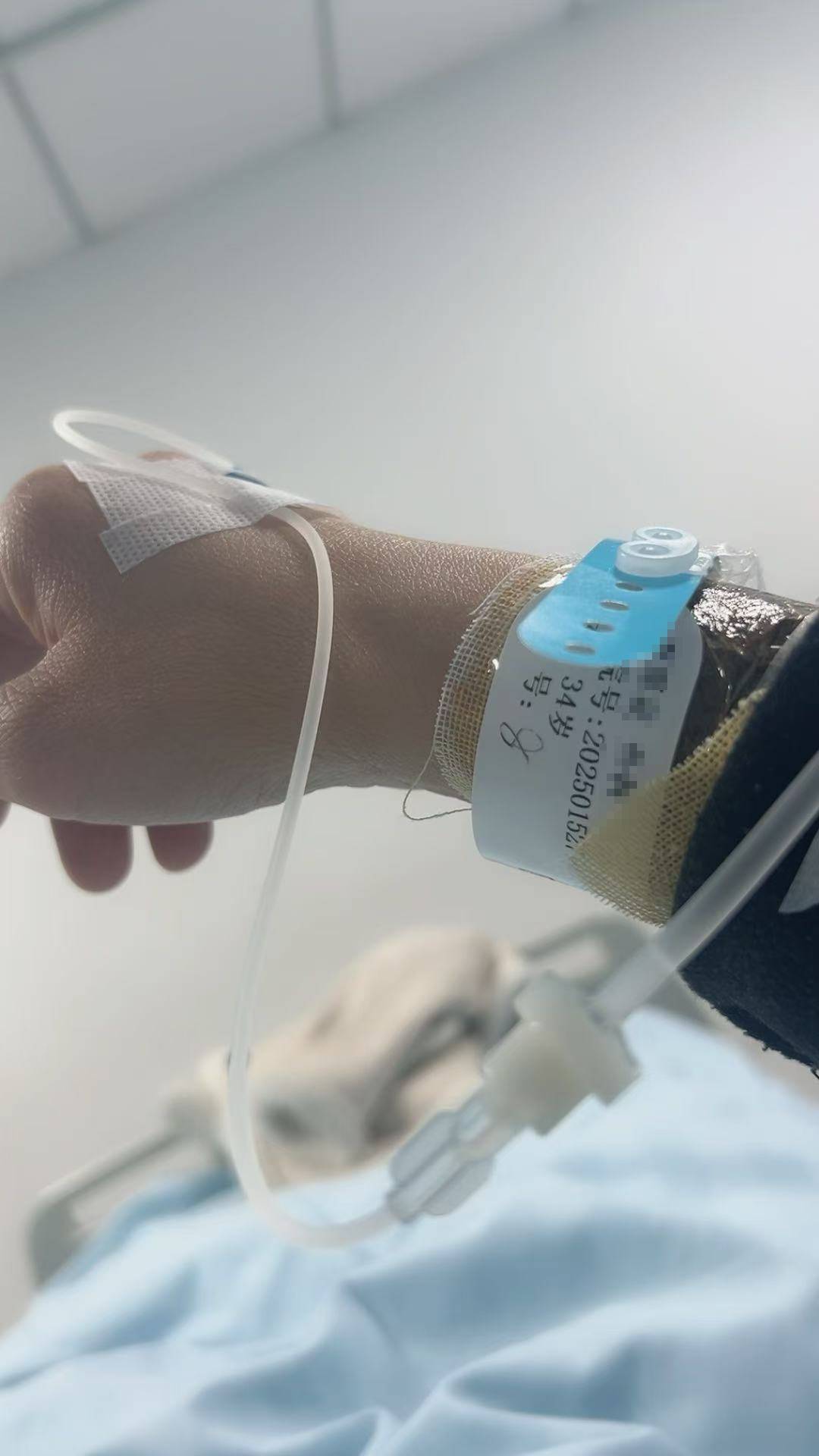 山东一单亲妈妈直播间阻止网友辱骂“唐宝”少年遭上门殴打<strong></p>
<p>链币世界</strong>,警方:已受理案件,正调查