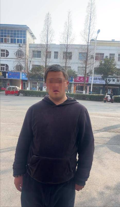 山东一单亲妈妈直播间阻止网友辱骂“唐宝”少年遭上门殴打<strong></p>
<p>链币世界</strong>,警方:已受理案件,正调查