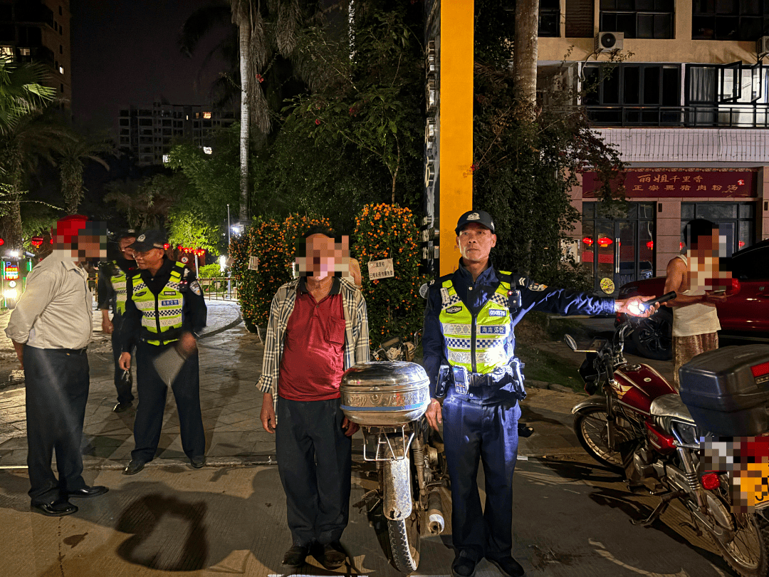 同桌的两人<strong></p>
<p>币圈9月4号</strong>，双双被查