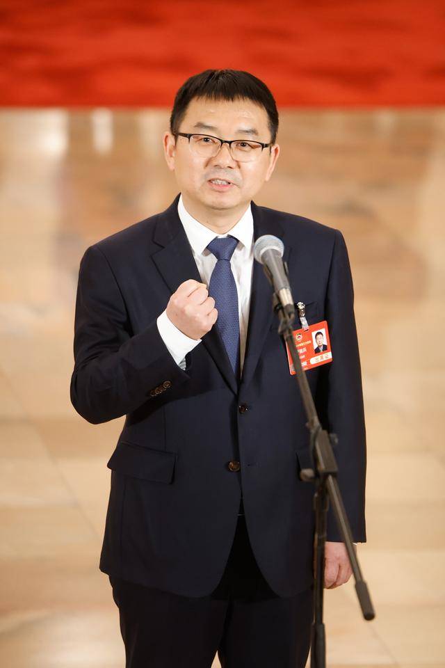 新华视点|全国两会“三大通道”聚焦这些“大事小情”