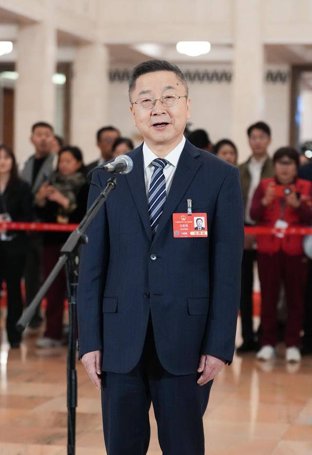 新华视点|全国两会“三大通道”聚焦这些“大事小情”