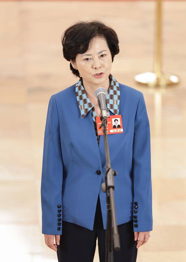 新华视点|全国两会“三大通道”聚焦这些“大事小情”