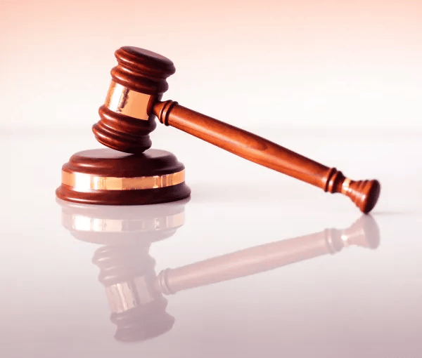 侄子受托代办伯母丧事“花”光23万遗产<strong></p>
<p>欧元币</strong>，法院：属铺张浪费