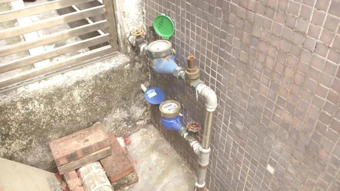 相隔几条街<strong></p>
<p>狮子币</strong>，佛山两户人家竟互交水费16年！其中1户要补1.2万元？