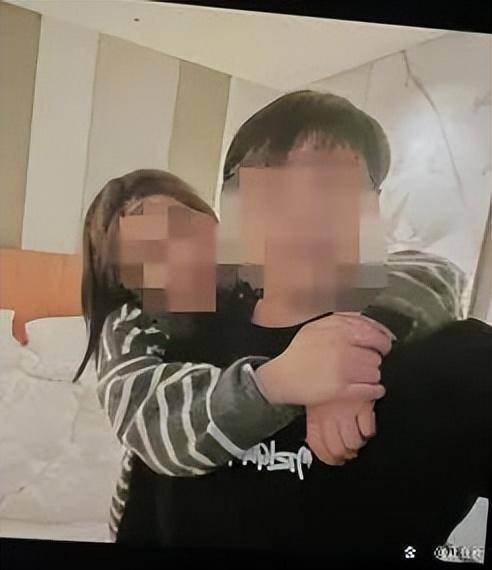 上海一区财政局主任科员被妻子举报出轨副科长<strong></p>
<p>每日币抢</strong>,当地纪委回应