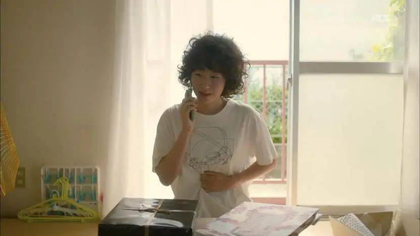 一个月只花30元<strong></p>
<p>孪生币</strong>,985毕业生挤满躺平赛道