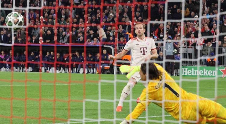 夺冠得靠自己<strong></p>
<p>彩虹币兑换码</strong>！凯恩错失绝佳机会拜仁欧冠落后 联赛6分优势不保险