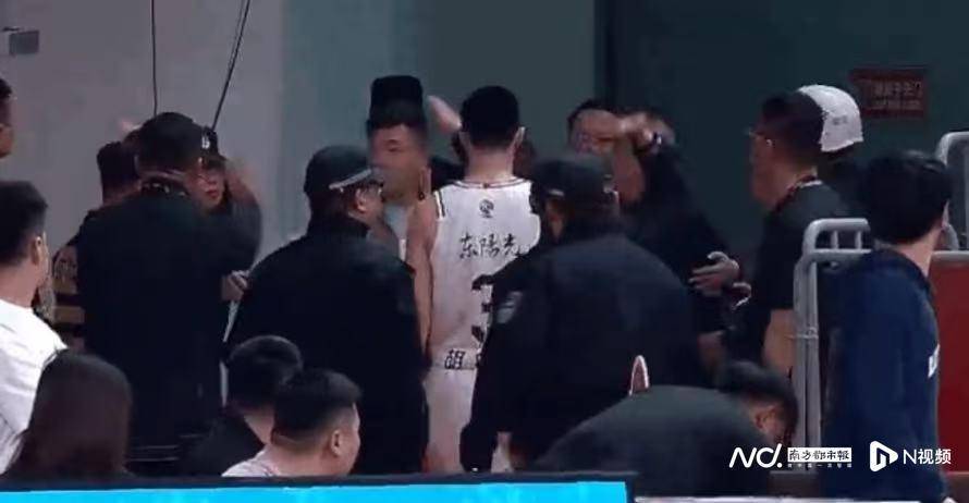 八强战广东男篮再负山西<strong></p>
<p>全自动炒币软件</strong>,杜锋:胡明轩被罚下对我们伤害太大