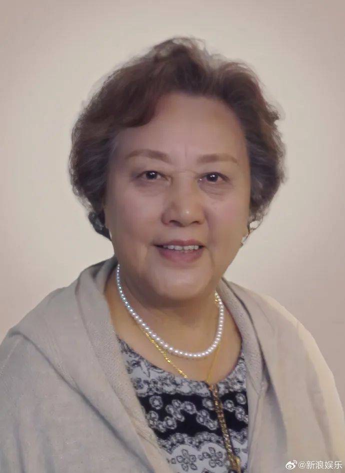 突传消息<strong></p>
<p>全自动炒币软件</strong>！著名女演员去世！作品家喻户晓