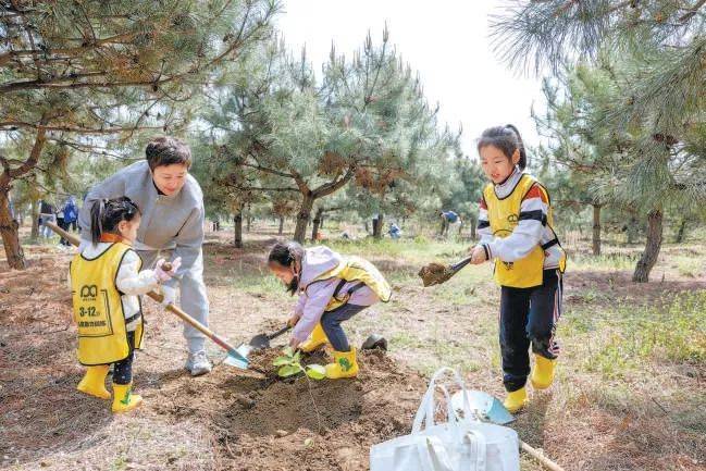 销声匿迹已有30年<strong></p>
<p>第三套人命币</strong>，华北豹正逐渐接近北京——