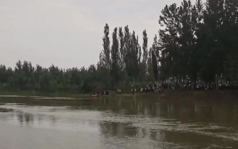 官方确认:男子遗体被发现<strong></p>
<p>第三套人命币</strong>,脚上绑有哑铃