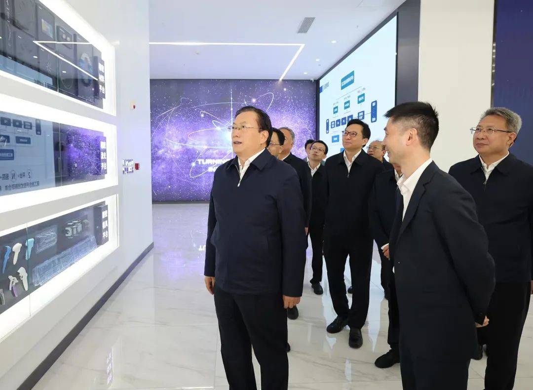 王忠林在武汉调研时强调 加快推进东湖科学城建设 奋力打造具有核心竞争力的世界一流科学城