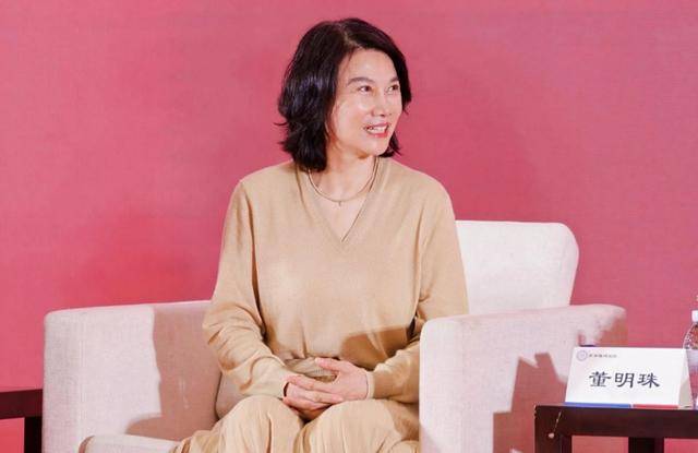 71岁董明珠连任格力董事<strong></p>
<p>大学生炒币</strong>,赞成票率达100%:将再干3年