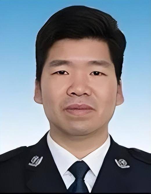 福建4位干部履新<strong></p>
<p>币加网</strong>,2位升副厅