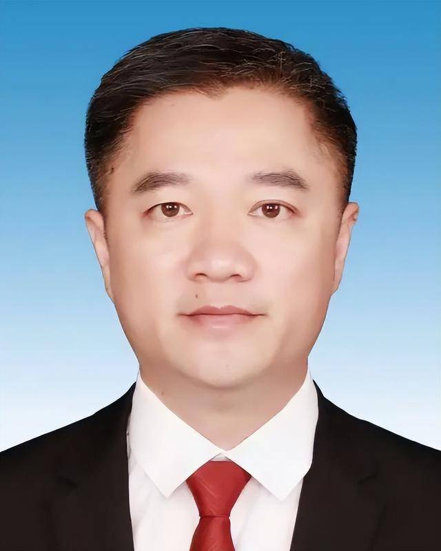 福建4位干部履新<strong></p>
<p>币加网</strong>,2位升副厅