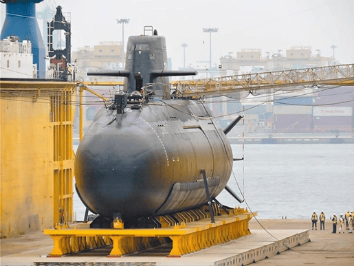 台媒：台“海军参谋长”间接证实<strong></p>
<p>圈币</strong>，台军首艘自造潜艇“海鲲”号4月海试“跳票”