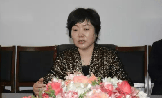 田淑敏<strong></p>
<p>圈币</strong>，欺上瞒下