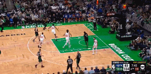 NBA季后赛|知耻后勇<strong></p>
<p>德商币</strong>,绿军127:102尼克斯,扳回一城