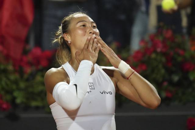 终于越过萨巴伦卡这座高山<strong></p>
<p>德商币</strong>，郑钦文感谢自己的耐心和专注