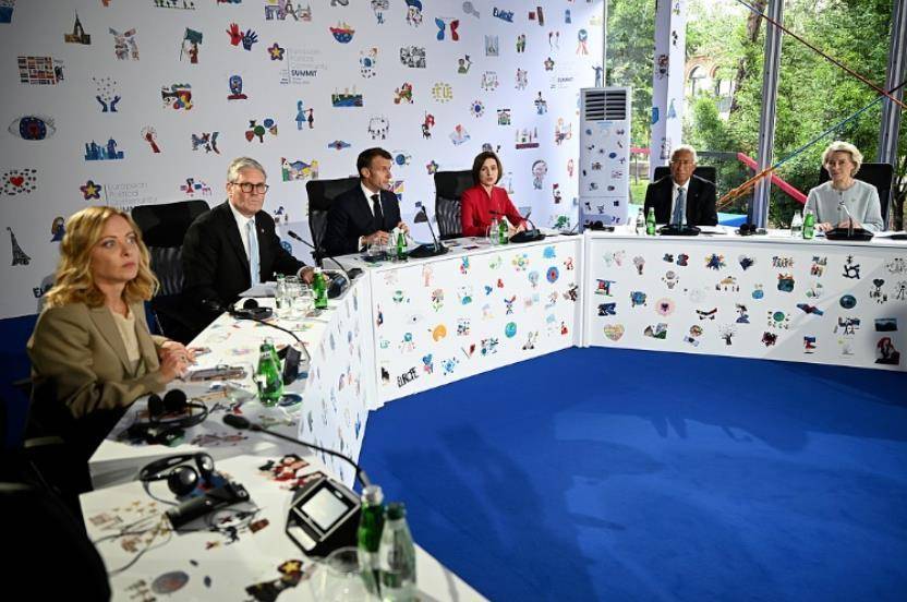 意大利女总理梅洛尼与马克龙又吵起来了<strong></p>
<p>币圈财经</strong>，此前曾对他“翻白眼”，送去“死亡凝视”