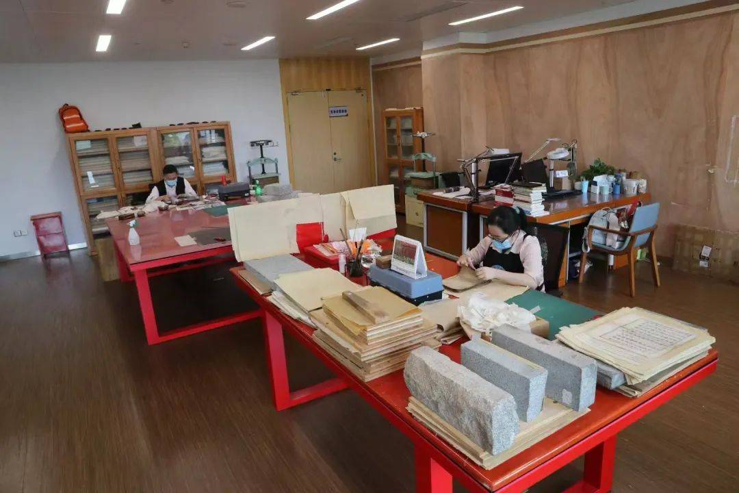 “冷板凳”一坐18年<strong></p>
<p>炒币在哪里炒呢</strong>！41岁厦门女子：要一直坐下去