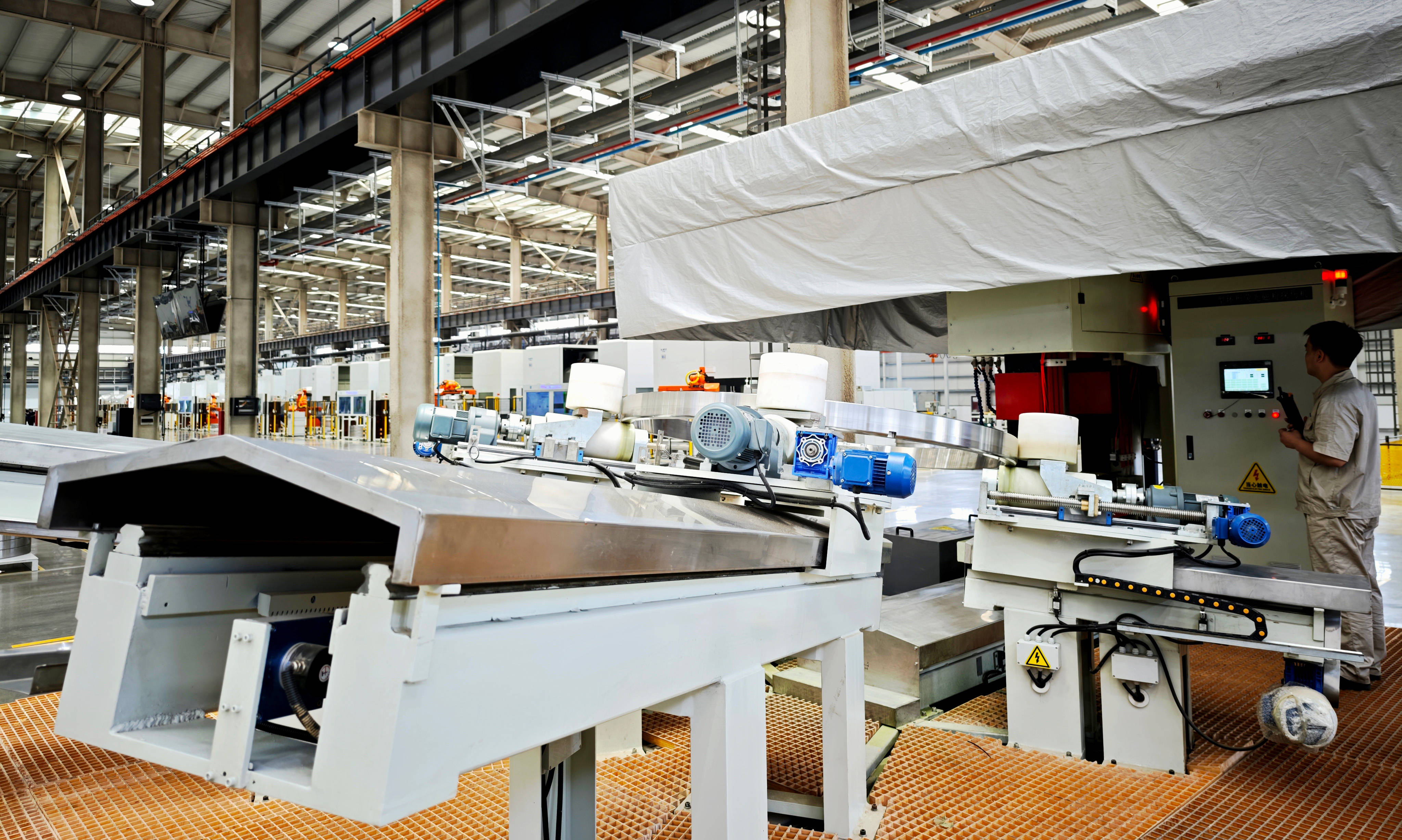 第1视点丨跟随总书记走进洛阳轴承集团 <strong></p>
<p>炒币在哪里炒呢</strong>了解先进制造业发展