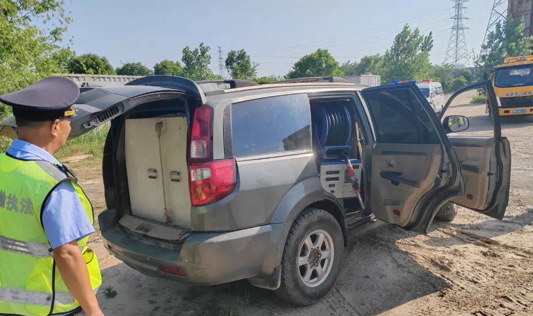 现场拖走、查扣<strong></p>
<p>币帛</strong>!事发孝感街头