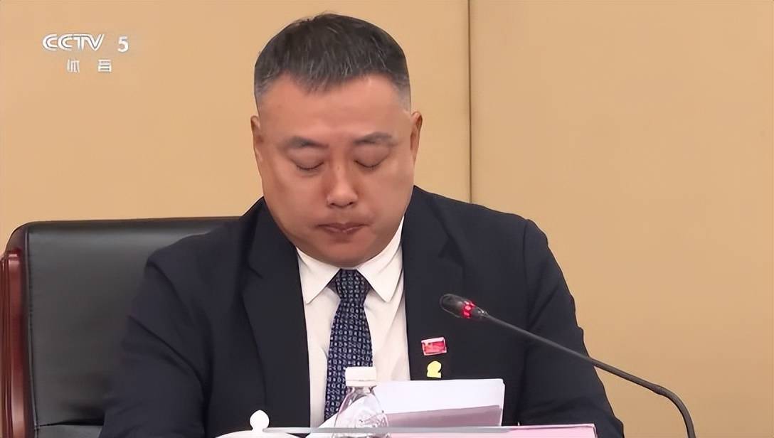 刘国梁竞选国际乒联执委<strong></p>
<p>币帛</strong>，曾和国乒一起获得111次世界冠军