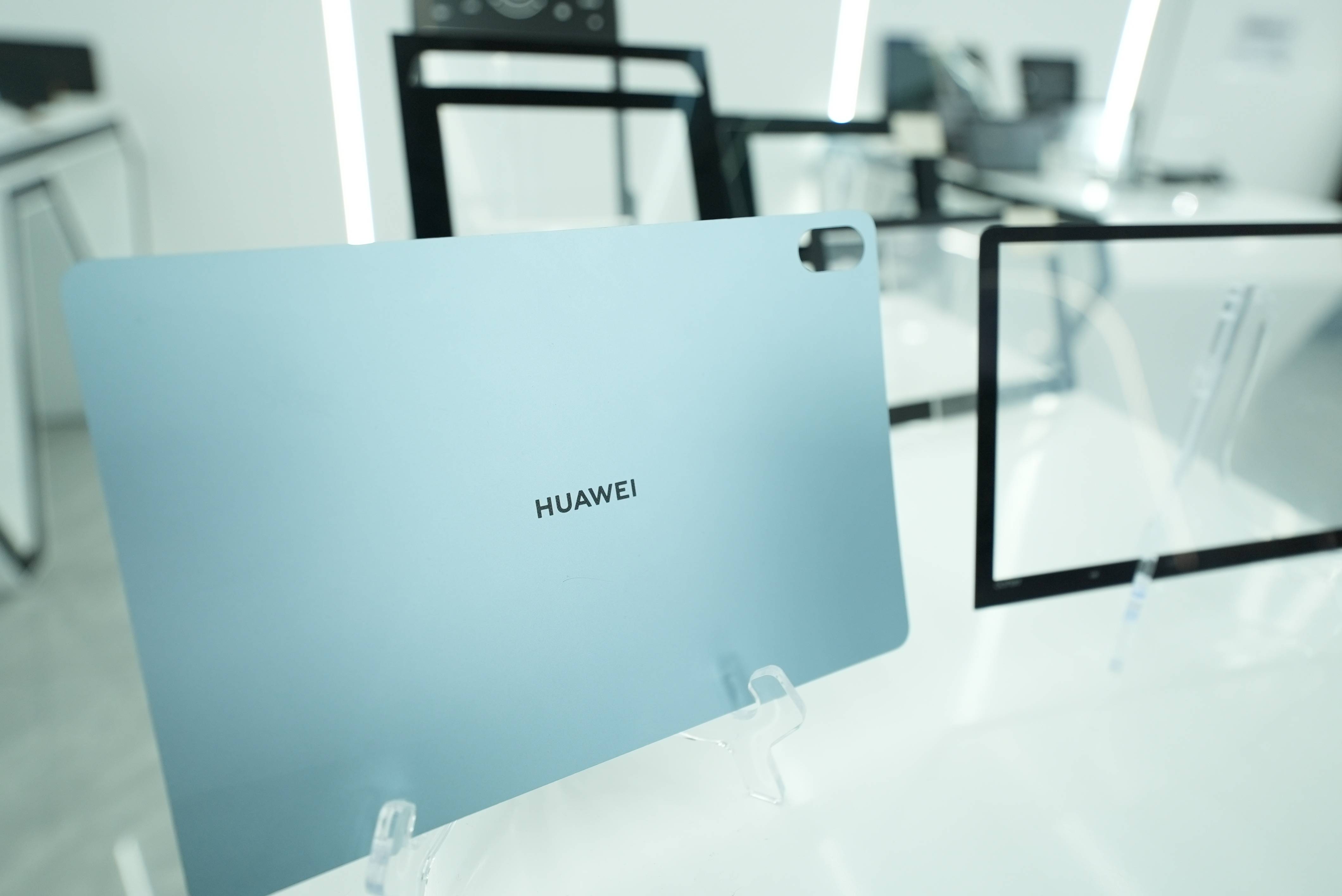 四年从0到5亿<strong></p>
<p>币帛</strong>,东莞松山湖“85后”董事长为何盯上车载显示