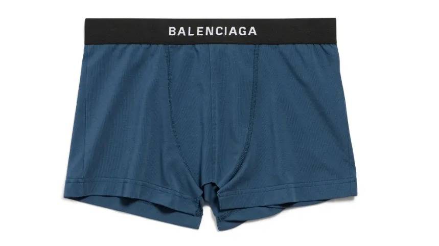 4500元一条！巴黎世家平角短裤造型半身裙惹争议<strong></p>
<p>上哪里买币</strong>，此前曾有多款产品被质疑像“智商税”