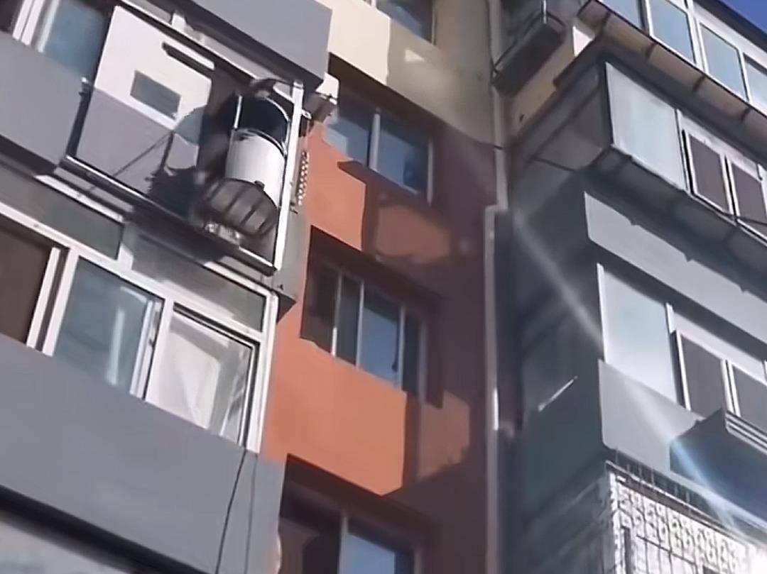 辽宁葫芦岛一老人自制电梯上五楼<strong></p>
<p>币圈话术</strong>，居委会：曾申请专利，目前已拆除