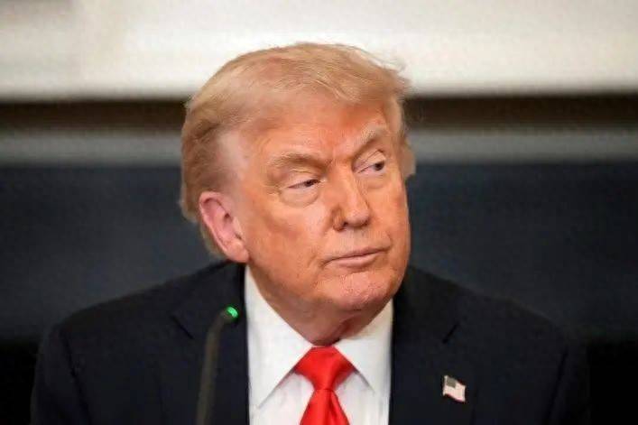 特朗普批准作战计划却未下令<strong></p>
<p>影链币价格</strong>，原因揭晓！