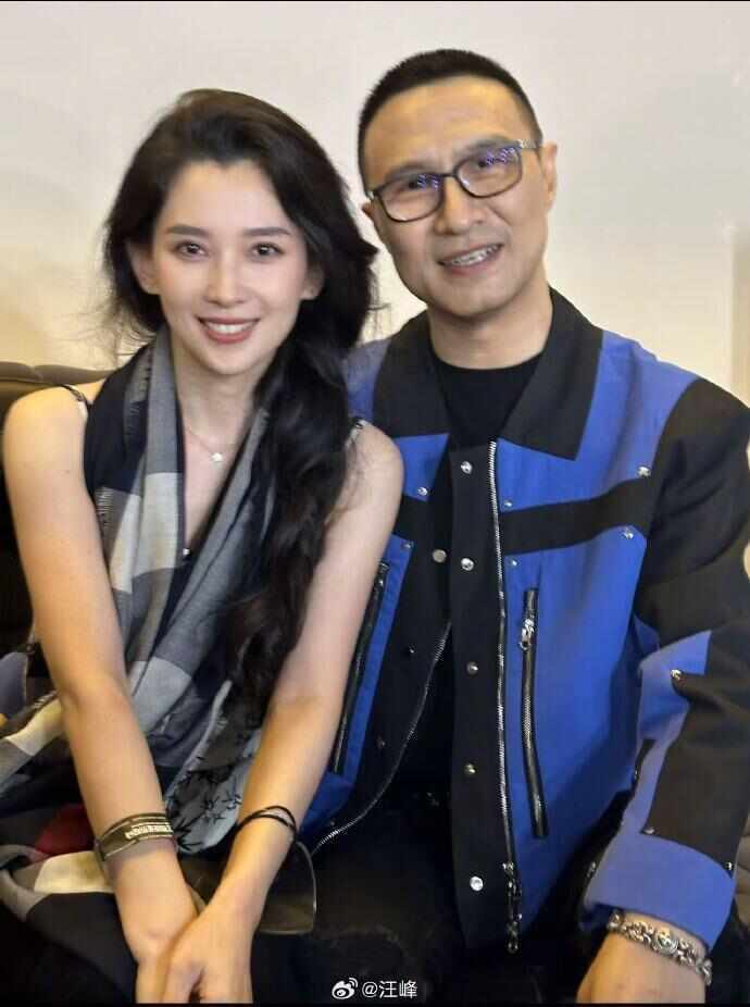 54岁汪峰与53岁宁静传绯闻<strong></p>
<p>丝路币</strong>,汪峰晒34岁正牌女友合照辟谣