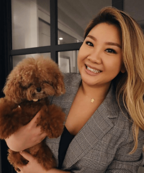 沈殿霞与郑少秋的女儿郑欣宜<strong></p>
<p>币圈吧</strong>,成为本周补位歌手!官方介绍:郑欣宜的歌声是岁月酿造的蜜糖,带着治愈的甜与成长的收获