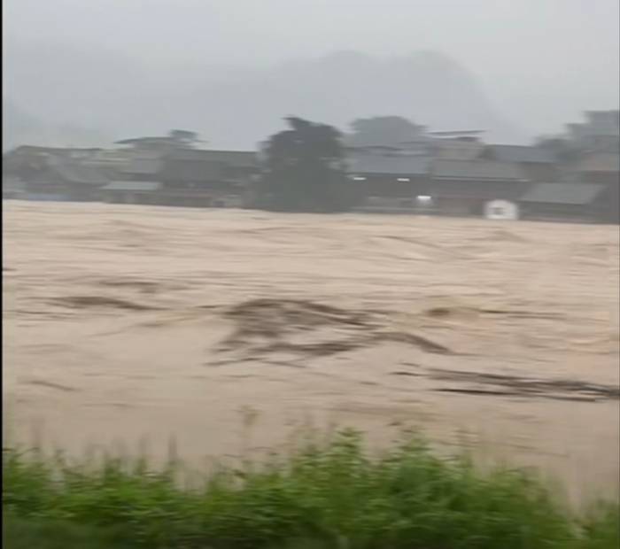 贵州榕江全县被淹<strong></p>
<p>币圈94重来</strong>,“70年一遇”洪水如何形成?