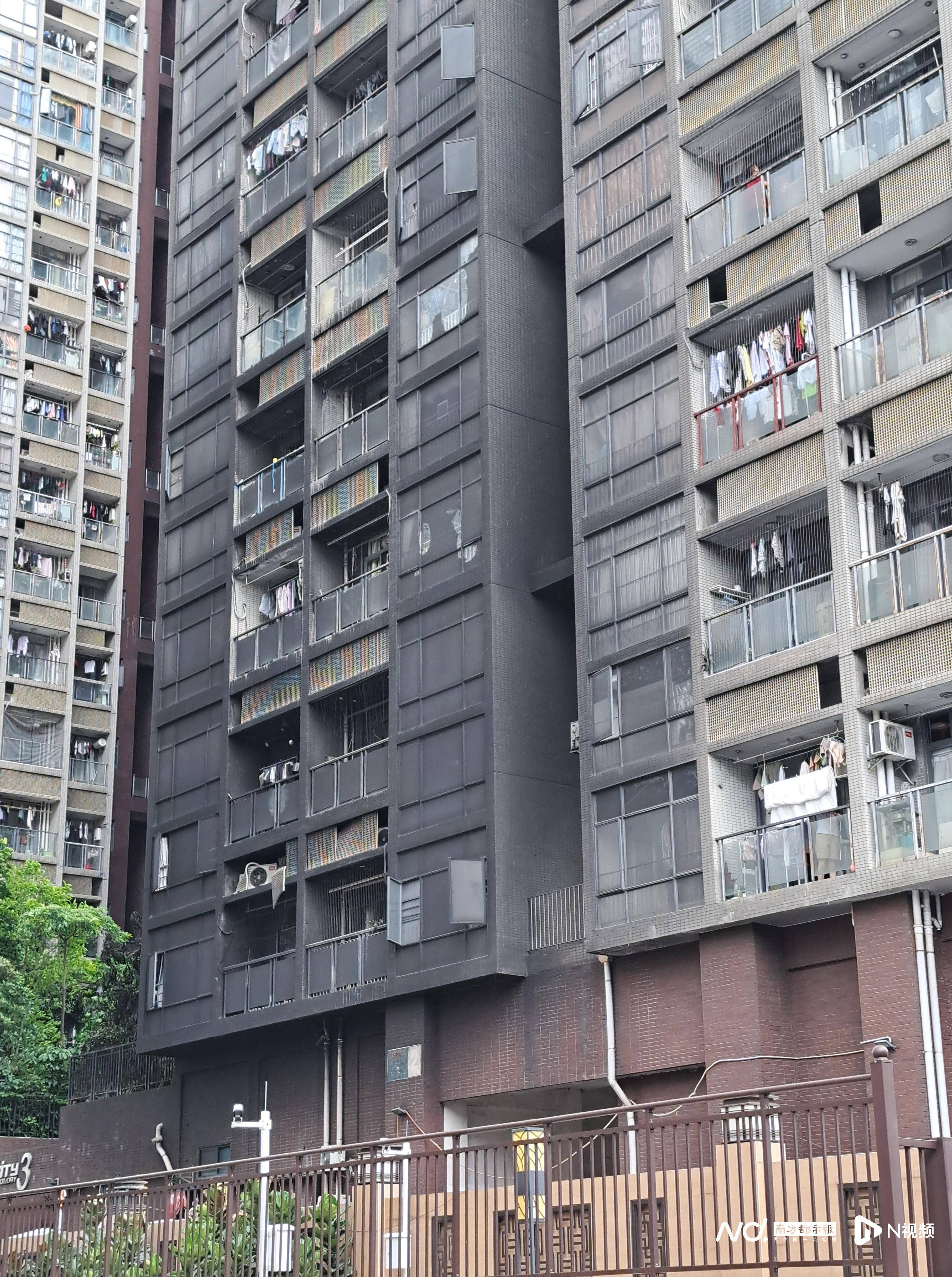 东莞一小区逾百辆电动自行车烧毁<strong></p>
<p>特币etf</strong>!住户睡梦中被叫醒撤离逃生