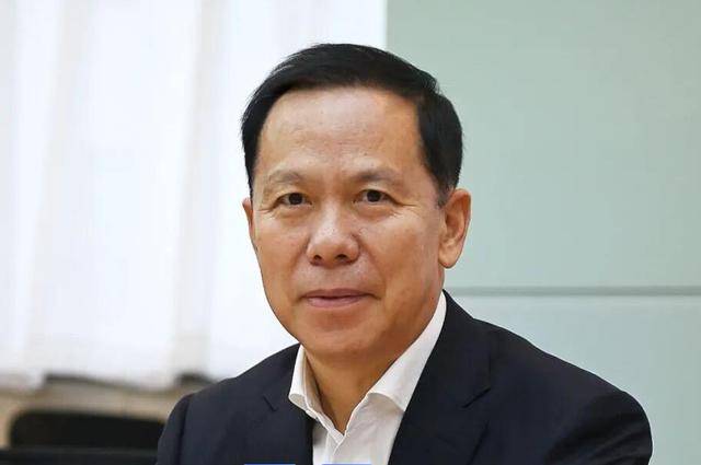 中纪委周末打虎<strong></p>
<p>万人币圈</strong>，刘绍勇落马！59岁省委常委任上被查，2个“老虎”被判死缓