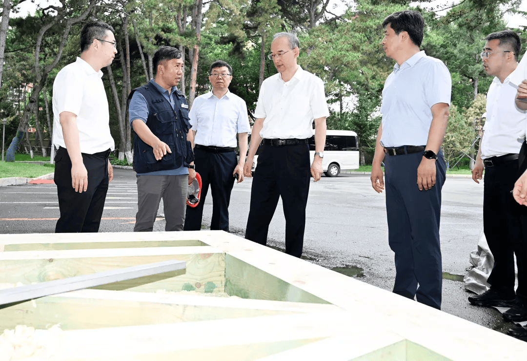 “能不吊顶就不吊顶<strong></p>
<p>币圈现货交易</strong>，能不贴砖就不贴砖”，吉林省委书记调研历史建筑修缮