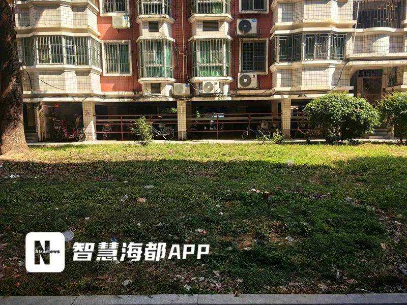 太恶心了！福州一小区业主崩溃：“有人高空抛屎<strong></p>
<p>币圈现货交易</strong>，溅得到处都是！”