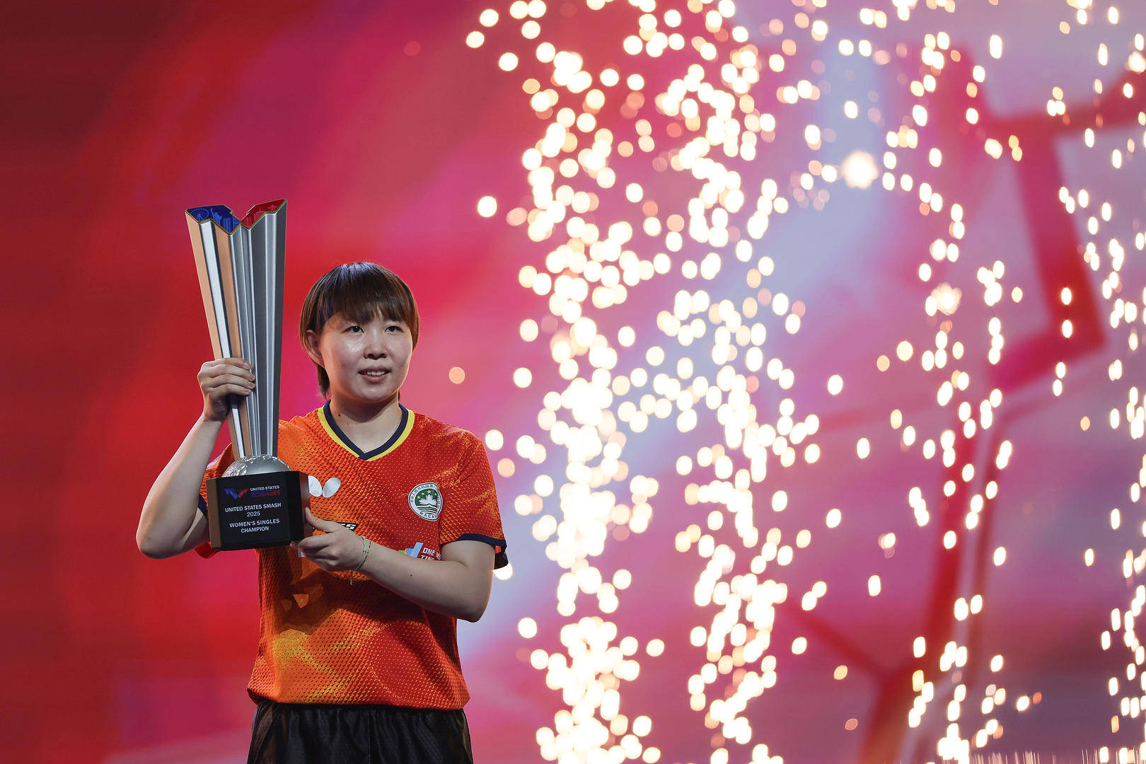 父亲回应“朱雨玲复出夺冠”：赢就赢了输就输了<strong></p>
<p>币8网</strong>，打完回来上班