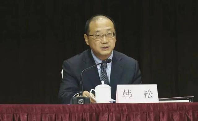 又打一“虎”<strong></p>
<p>币圈世界</strong>！副部级高官任上落马