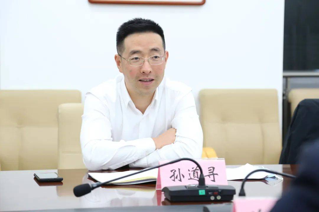 “全国经济最强镇”党委书记<strong></p>
<p>币圈世界</strong>，获提拔