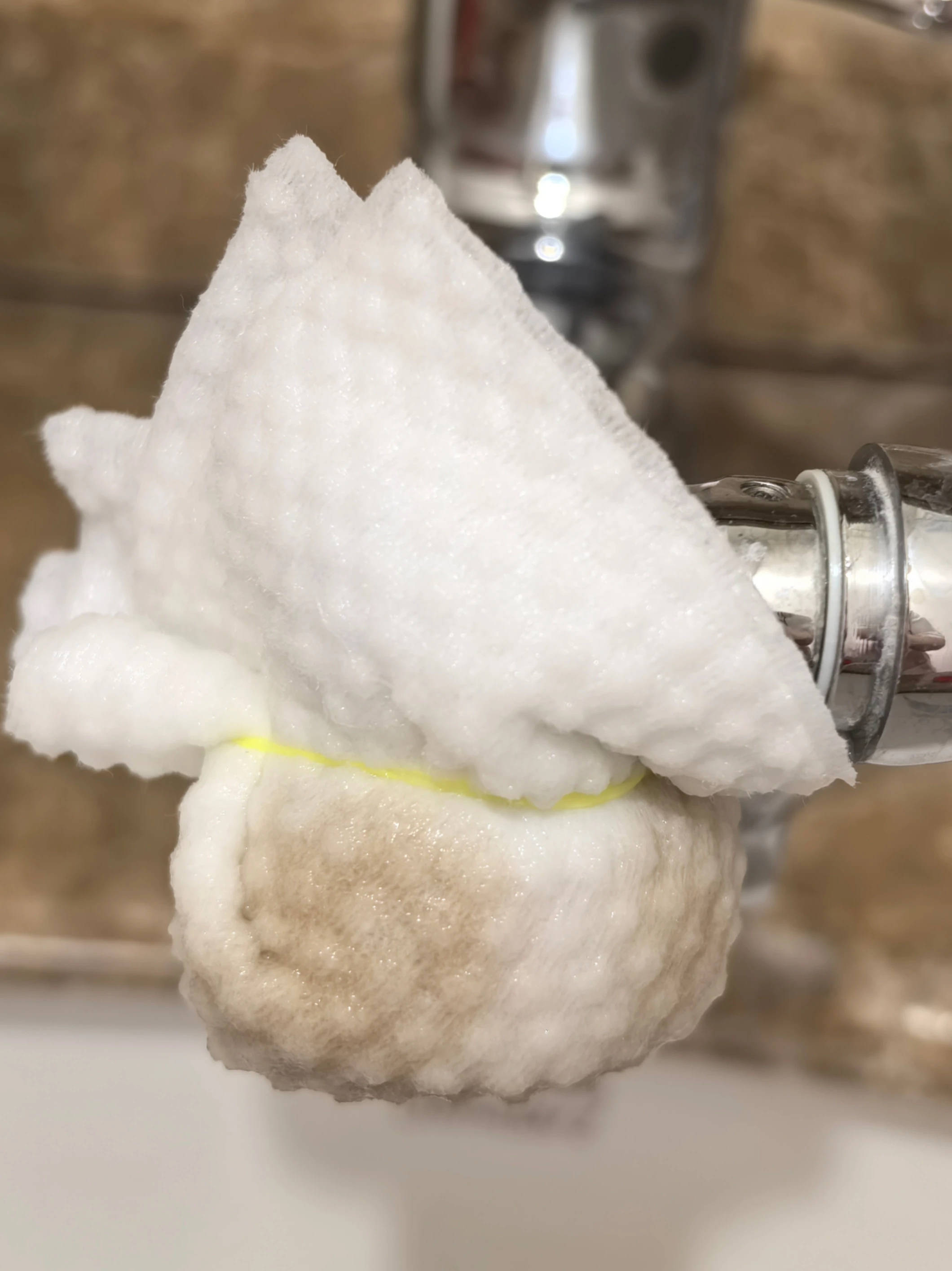 杭州部分小区居民反映自来水发臭<strong></p>
<p>镇尸币</strong>，污染源仍不明