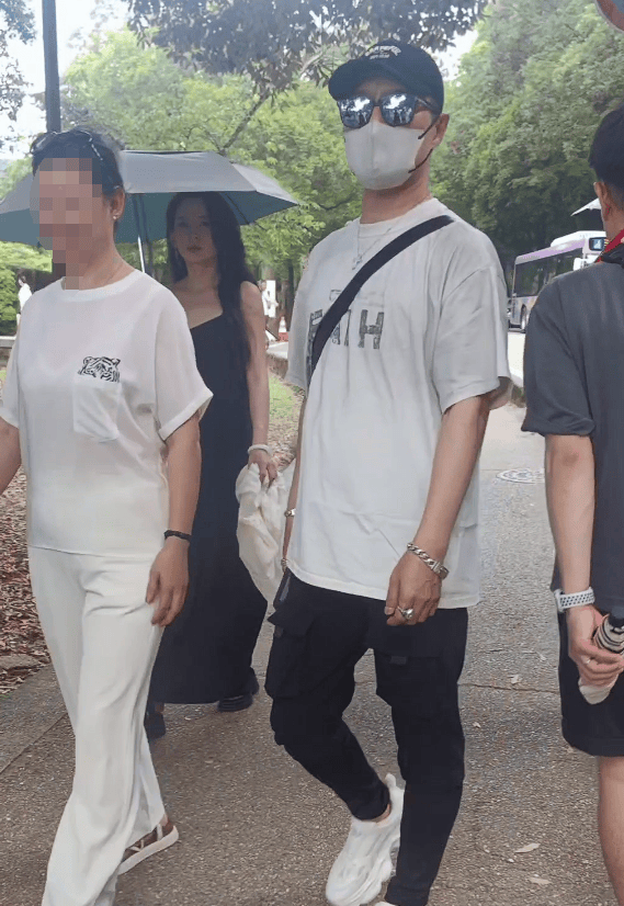 汪峰与森林北两家人同游日本<strong></p>
<p>币市行情</strong>,包括与章子怡所生的一对儿女,氛围相处融洽