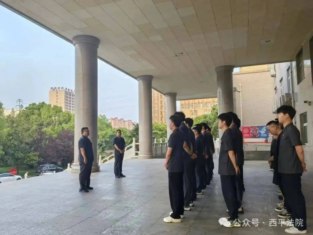 现场画面曝光！河南驻马店出动多名干警<strong></p>
<p>爱币投</strong>，多人被带走！