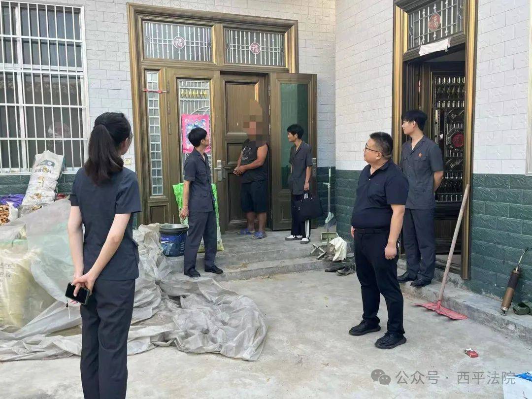 现场画面曝光！河南驻马店出动多名干警<strong></p>
<p>爱币投</strong>，多人被带走！