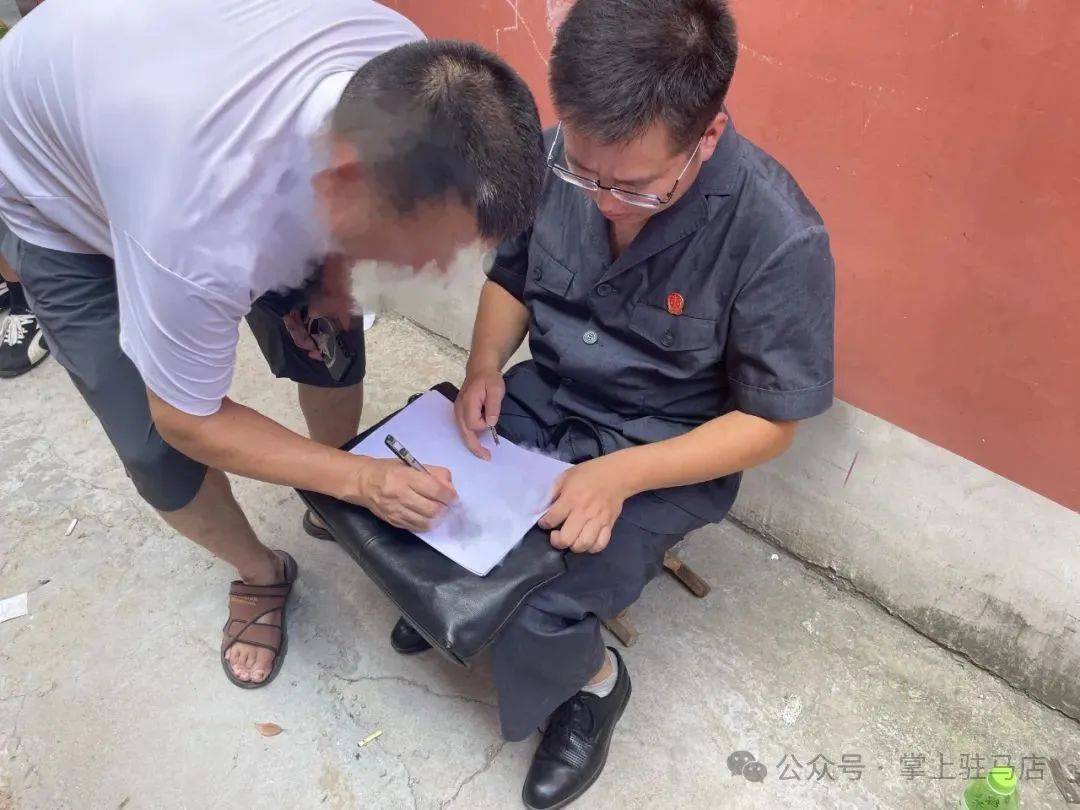 现场画面曝光！河南驻马店出动多名干警<strong></p>
<p>爱币投</strong>，多人被带走！