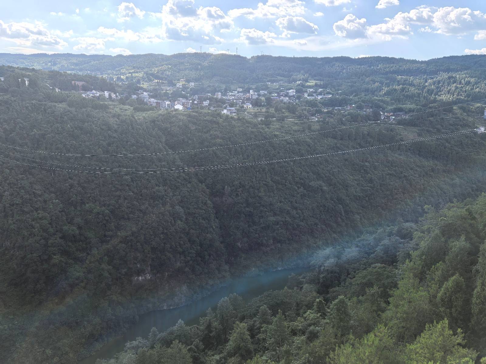 被困水下溶洞5天男子发声：获救前分不清白天黑夜<strong></p>
<p>爱币投</strong>，气瓶只剩4%氧气