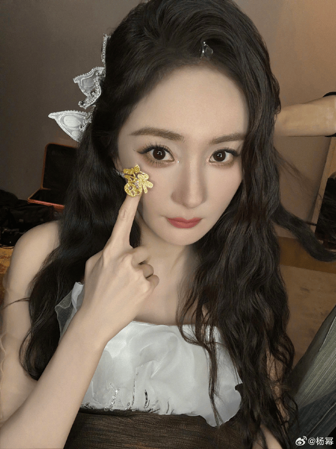 杨幂15年前的博文火了:有本事就杀了我<strong></p>
<p>btx币</strong>,杀不死,就等着看我变得更强大吧